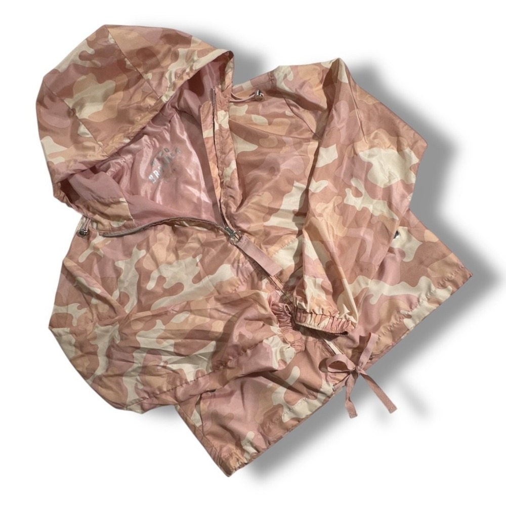 Wind Breaker Love Tree Womens Pink Camo Cropped Hooded Jacket With Long Sleeve